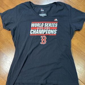 Majestic Boston Red Sox MlB World Series Champions V Neck Shirt Womens Size L